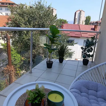Golden Moon Oasis Scandi Design And Vodno Views *