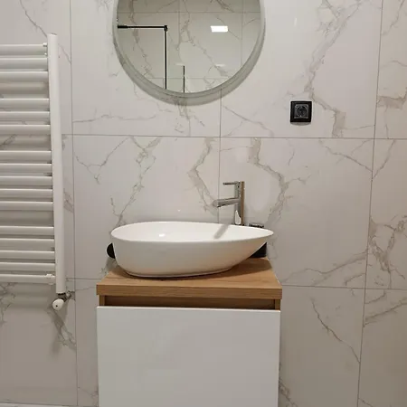 Golden Moon Oasis Scandi Design And Vodno Views Apartment *