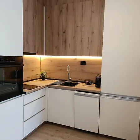 Golden Moon Oasis Scandi Design And Vodno Views Apartment *